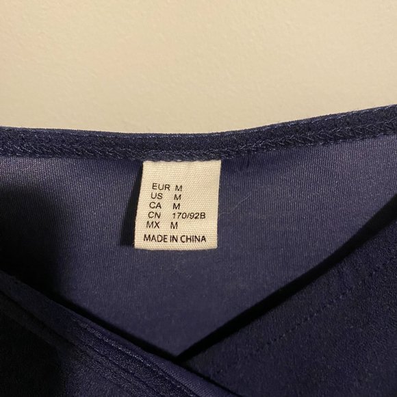 Navy Ruched Side Asymmetrical V Neck Bodycon Cami Dress‎ - Size Medium - Picture 5 of 7